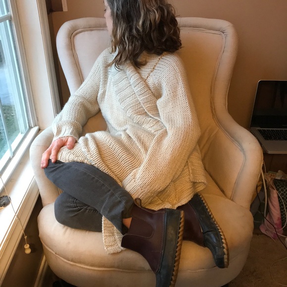 Cardigan - Picture 2 of 3